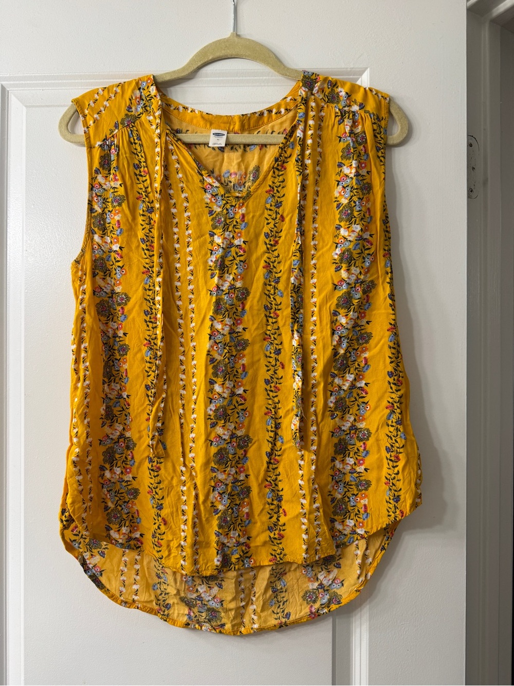 Old Navy Floral Mustard Yellow Sleeveless V-Neck Top